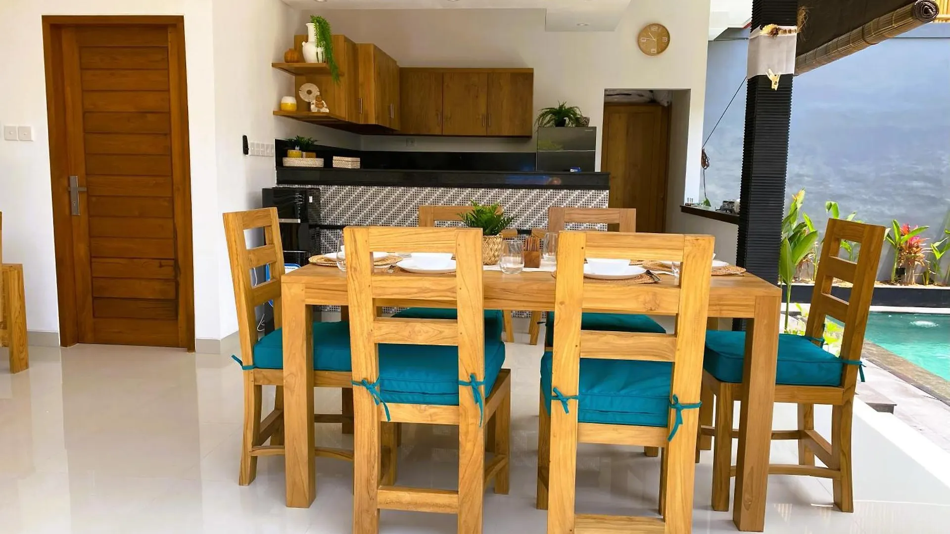 Villa Solas Legian
